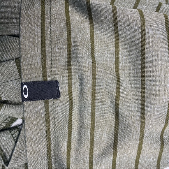 Men’s Oakley Golf Short Sleeve Striped Polo Shirt Size 2XL Green - Picture 3 of 3